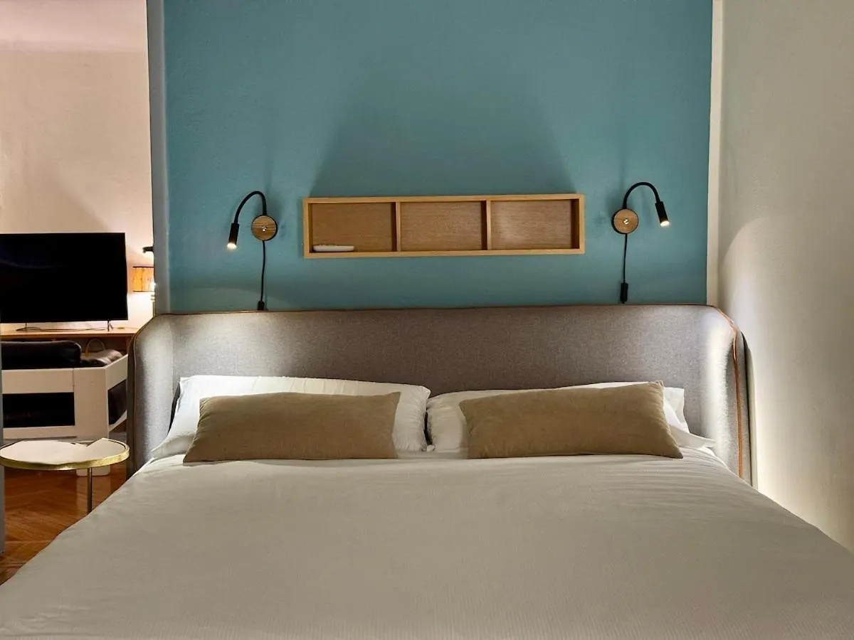 Central, Quiet And Strategic Apartment ميلان